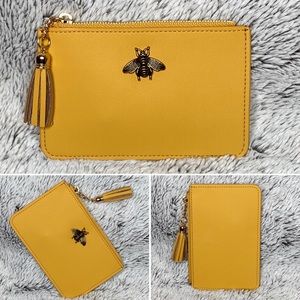 Leather Change Purse 🐝